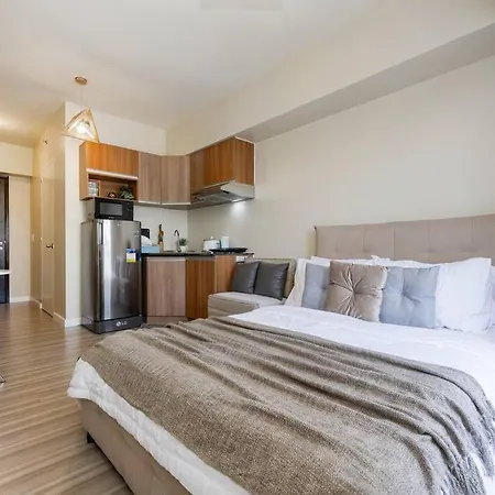 Furnished Studio In Avida Towers Riala, Cebu It Park With Fast Wifi, Netflix, Pool And More